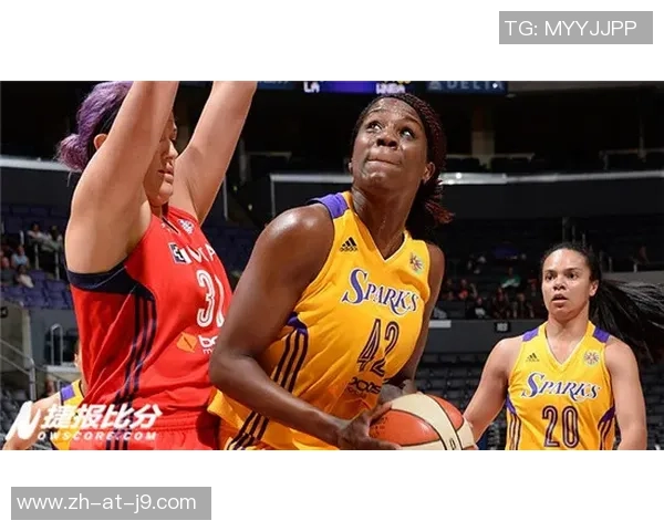 洛杉矶火花与菲尼克斯水星激战8月20日精彩对决回顾与分析